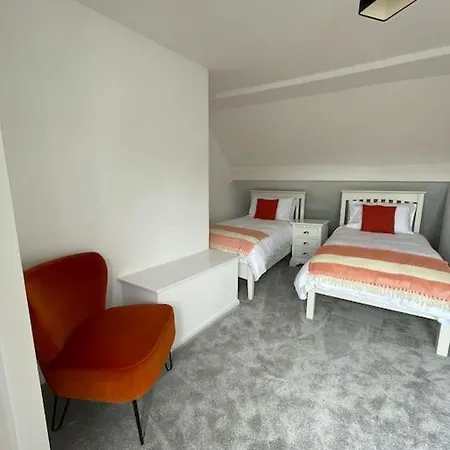 4@no.4. A Cosy Spot For 4 And One Furry Friend Holiday home Cawood