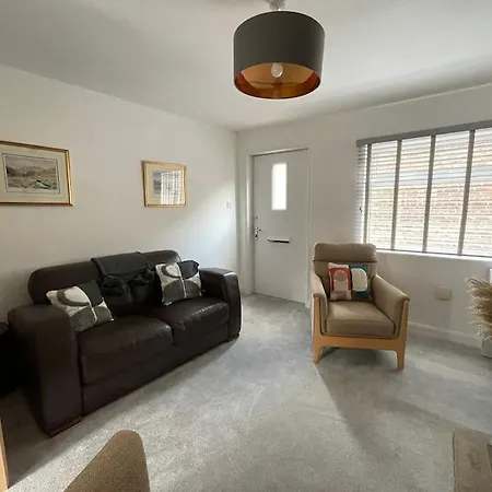 4@no.4. A Cosy Spot For 4 And One Furry Friend Holiday home *
