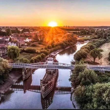 Semesterbostad 4@no.4. A Cosy Spot For 4 And One Furry Friend *