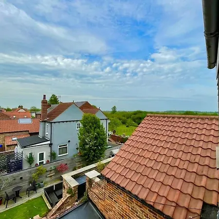 4@no.4. A Cosy Spot For 4 And One Furry Friend